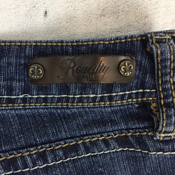 Royalty Jean Shorts Womens 12 Medium Wash Denim Shorts - Picture 5 of 11